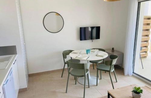 Bravone Apartment | T2 neuf vue mer, piscine chauffée N194