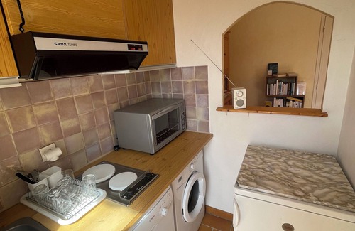 La Madrague Apartment | T2 sea view, very quiet.