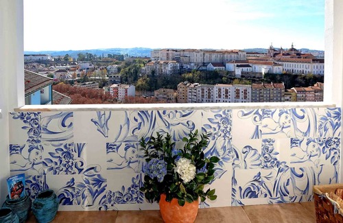 Coimbra Apartment | T2 with incredible views and parking