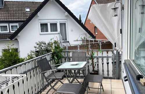 Mondorf Apartment | T22a Central Souterrain Apartment Troisdorf