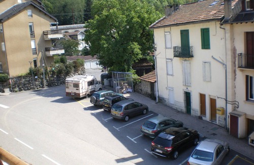 Ax-les-Thermes Apartment | T3 85m2 ds villa coecilia with garden 300m thermal baths cable cars Ax les Thermes