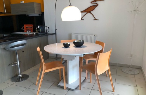 Sete Apartment | T3 air-conditioned near beach facing pond, panoramic covered terrace