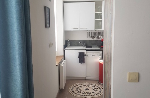 Bormes-Les-Mimosas Apartment | T3 apartment with parking in the heart of Le Pin de Bormes