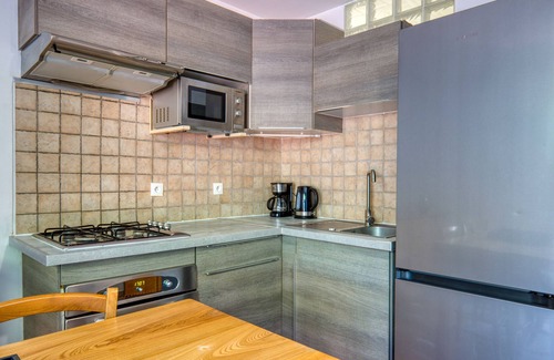 Le Bosc House | T3 Apartment with Garden, Hérault near Lake Salagou