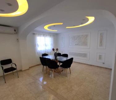 Hai Menaouer Apartment | T3 cosy et spacieux 115m2 entièrement rénové avec clim