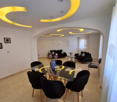 Hai Menaouer Apartment | T3 cosy et spacieux 115m2 entièrement rénové avec clim