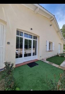 Giroussens Apartment | T3 de 60 M2 à 3 mins de l autoroute