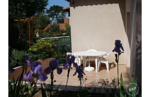 La Baule-Escoublac House | T3 DUPLEX, enclosed garden, very quiet, 5 min from the beach and shops