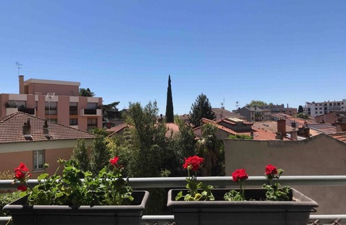 Le Busca House | T3 DUPLEX NEAR GRAND ROND WITH SMALL PARKING SPACE
