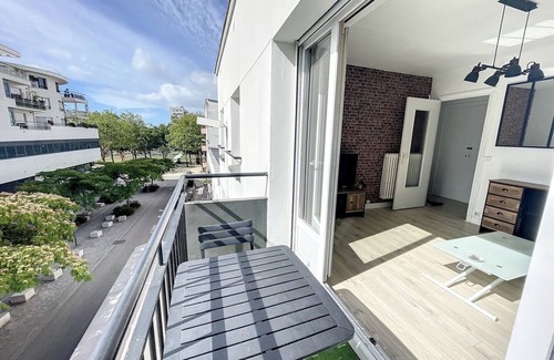 Lorient Apartment | T3/HYPERCENTRE/Balcony/Parc Jules Ferry
