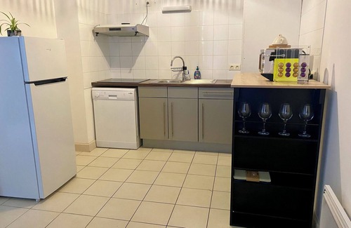 Bastide Saint-Louis Apartment | T3 just a stone's throw from the famous Place Carnot, in the heart of the city
