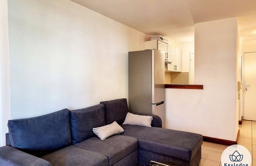 Sainte-Clotilde Centre Apartment | T3 – Kheyl Home* - 47 m² - Ste-Clotilde