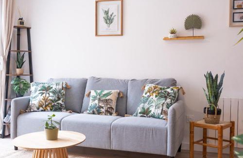 Toulouse East Apartment | T3 Tropical avec parking gratuit, terrasse et wifi