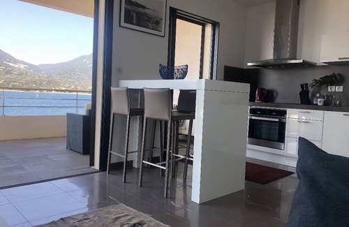 Propriano Apartment | T3 with large terrace on the beach in the city center