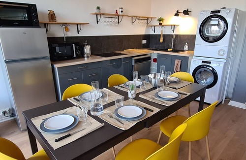 Macon Apartment | T4 - 100m2 Quiet city center - WIFI - balcony