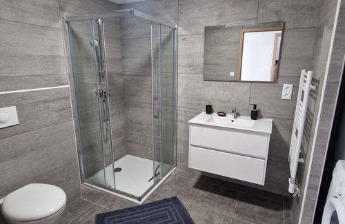 Arena Apartment | T4 Résidence Privée et Sécurisée