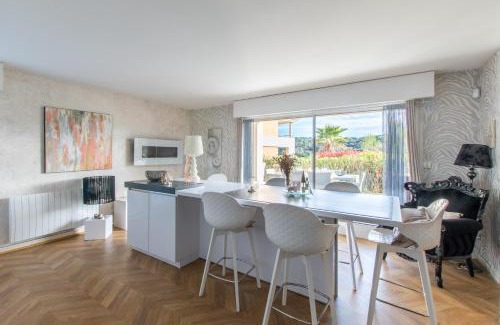Garrigues Apartment | T4 Terrasse VUE sur le GOLF