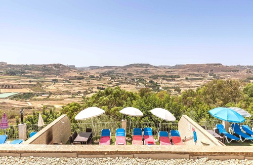 Marsalforn Villa | Ta Guljetta 4 Bedroom Villa With Private Pool