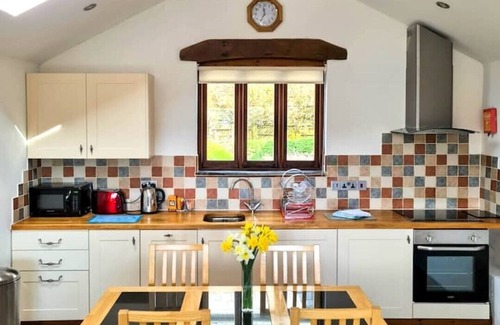 Fivelanes Cottage | Ta Mill Dairy Cottage in a Stunning Retreat