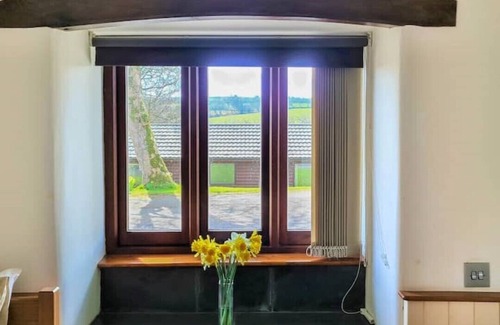 Fivelanes Cottage | Ta Mill Dairy Cottage in a Stunning Retreat