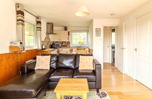 Fivelanes Ski Chalet | Ta Mill Holidays - Meadowview Chalet 3