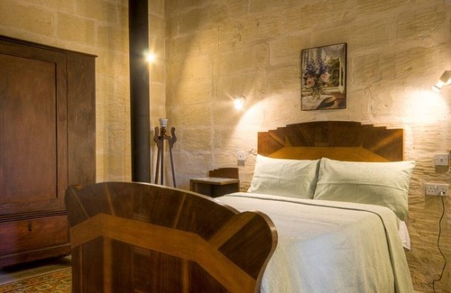 Santa Lucija Other | Ta' Nikola Farmhouse Sleeps 6 (3 Bedrooms)