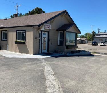 Taber Hotel | Taber Motel