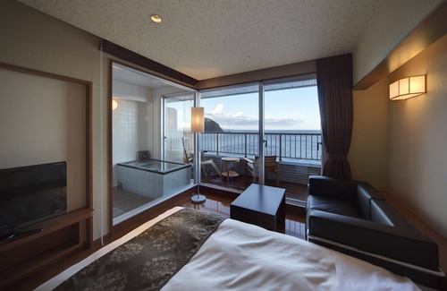 Inatori House | Taberu Oyado Hamanoyu
