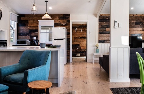 Daylesford Cottage | Table Hill Cottage is your quintessential Daylesford miner’s cottage
