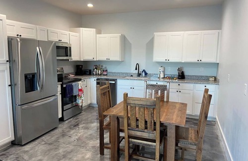 Indian Point Villa | Table Rock Lake Villa: Walk-in, Poolside, Game Room, Epic Views, 3 min from SDC!