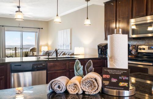Table Rock House | Table Rock Overlook - Spend your Days on the Lake
