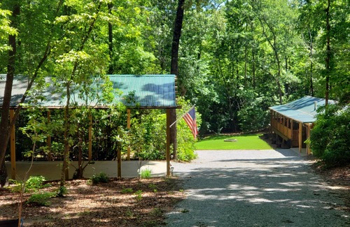 Pickens Cabin | Table Rock Retreat. Cozy cabin with hot tub