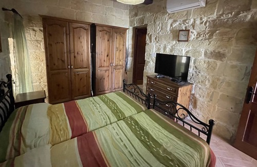 Xewkija Villa | Tac-Cikkarell Farmhouse