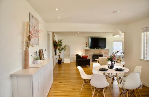 West End House | Tacoma Vista Retreat