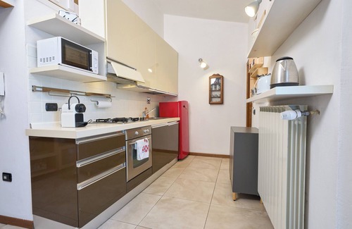 Empoli Apartment | Tacos House, central apartment in Empoli, strategic location