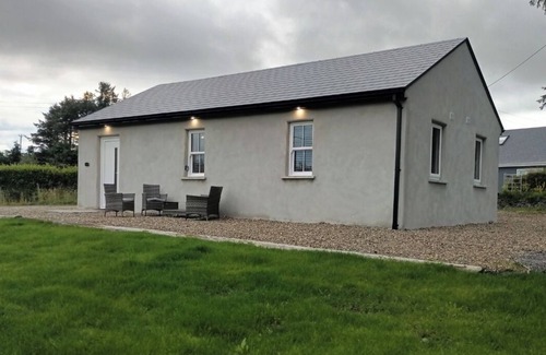 Inagh Cottage | Tadgh's Cottage nNear the Cliffs and Beaches