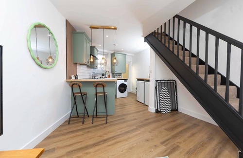 Pentrebach House | Taff Trail Nature Retreat Cottage