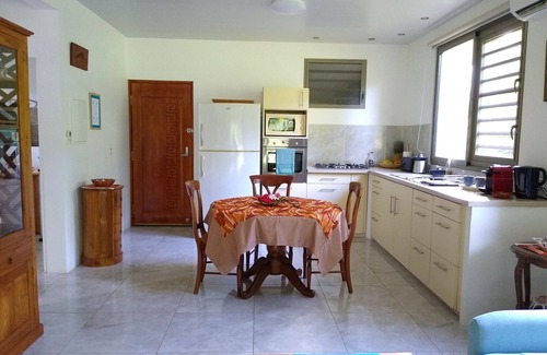 Taha'a Ski Chalet | TAHAA - Fare Motoï seafront