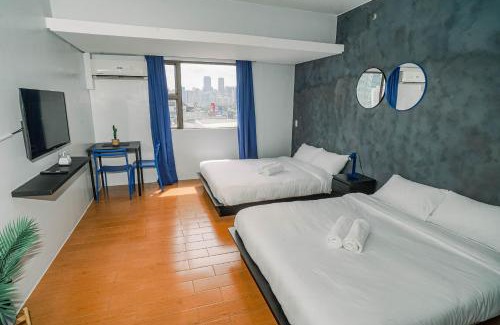Downtown Apartment | TahananStays at Makati CBD