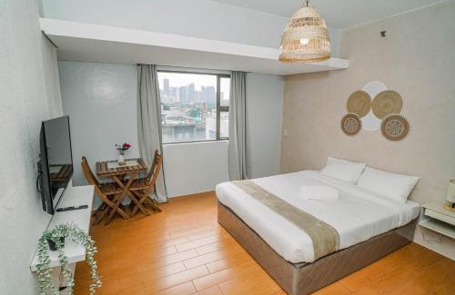 Downtown Apartment | TahananStays at Makati CBD