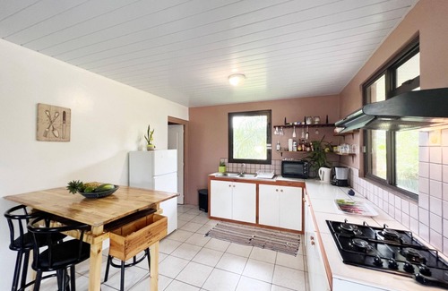 Afaahiti Ski Chalet | TAHITI - Fare Matavai Hoe