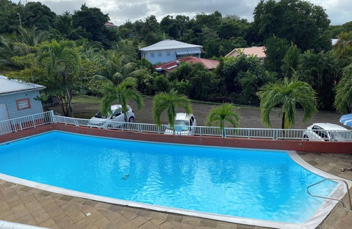 Tartane Apartment | Tahiti in Tartane nFully equipped gorgeous apartment in Residence de la Baie