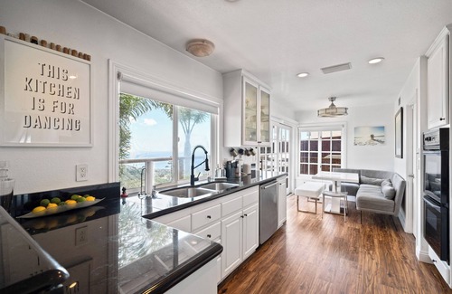 Mystic Hills House | Tahiti Paradise in Laguna Beach, PET FRIENDLY, STUNNING VIEWS, BOOK Now!
