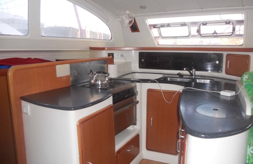 Vaitape Boat Rental | Tahiti Sail and Dive
