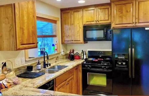 Tahoe Village Condo | Tahoe Heavenly Valley Ski Condo - New Years week
