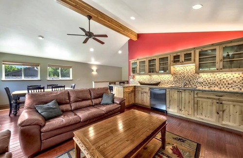 Tahoe Keys House | Tahoe Keys Traditions - Hot Tub, BBQ, Pet Friendly