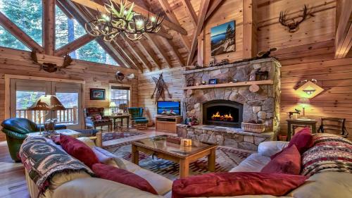 Pioneer Trail House | Tahoe Moose Lodge 1170AC