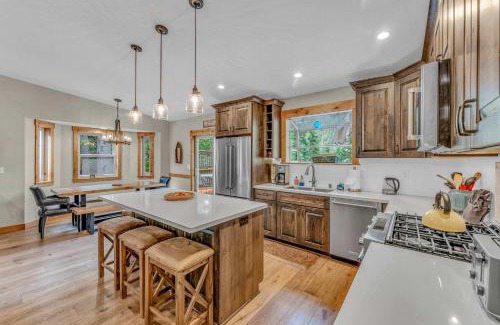 Kingswood Estates House | Tahoe Retreat with Scenic Views and Spacious Deck