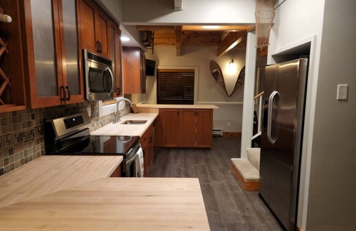 Markleeville Cabin | Tahoe River Cabin on Private Beach