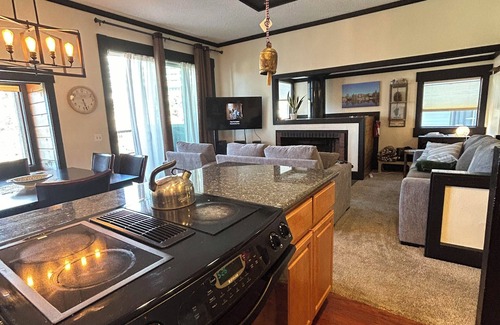 Tahoe Village Condo | Tahoe Summit Playground: 5-minute walk to Heavenly chair lift & Tahoe Rim Trail